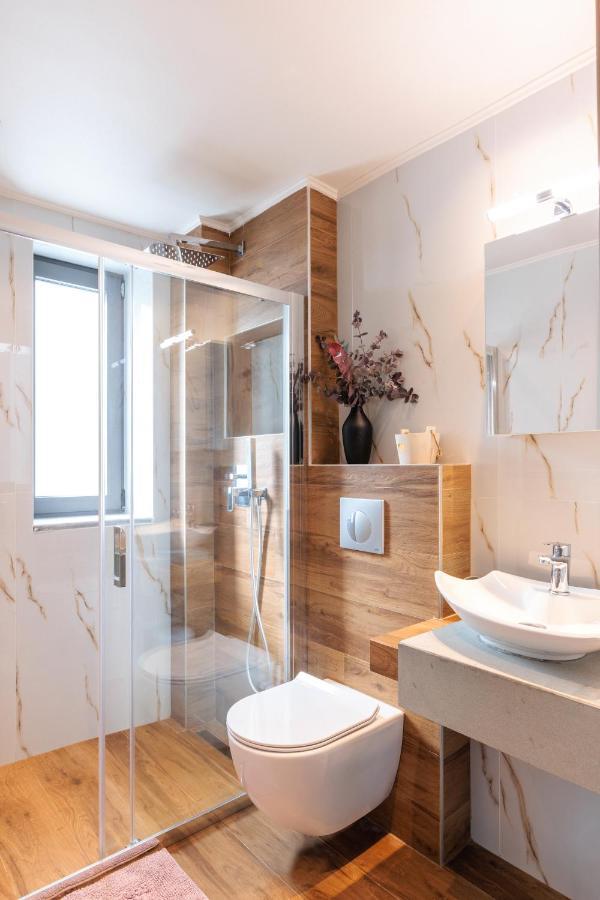 Domenica Diamond - Heated Pool Villa *